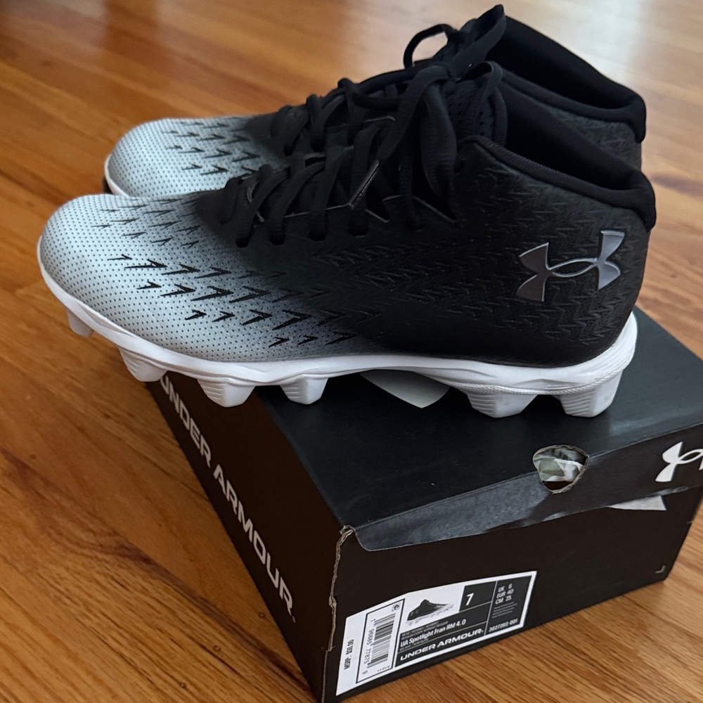 Under Armour Black and Gray Football Cleats